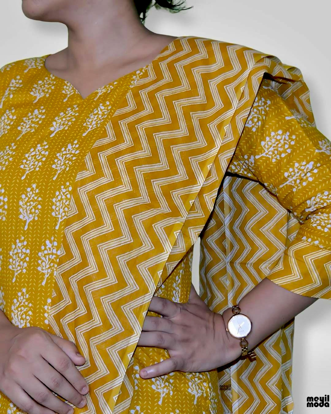 Mustard Yellow Block Print Cotton Kurti Set with Dupatta neck image